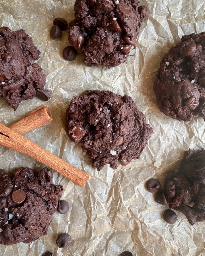 Cinnamon Chocolate Cookies